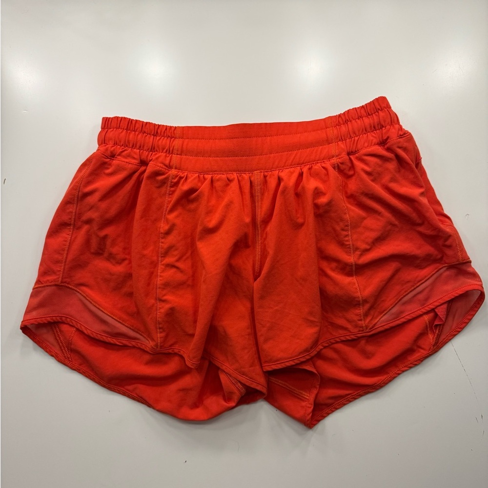Lululemon: Hotty Hot Low-Rise 2.5”